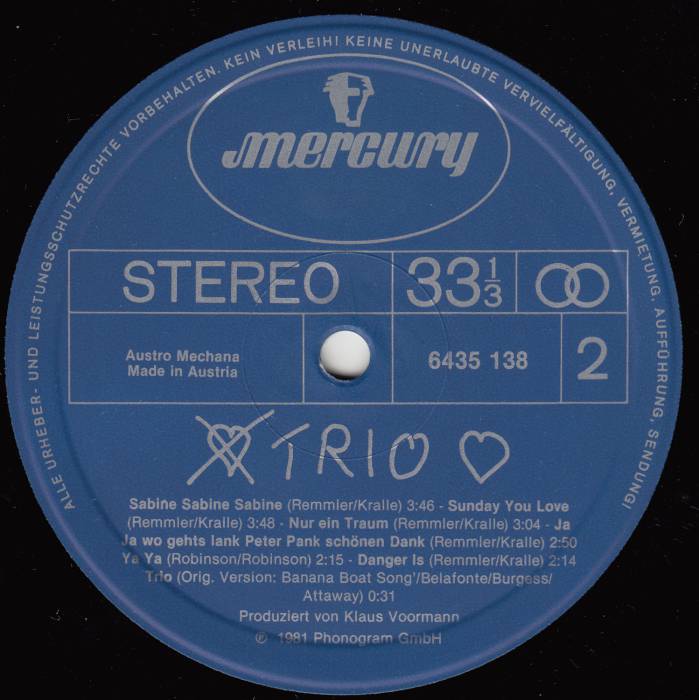 trio_oesterreich_lp_bseite.jpg trio_oesterreich_lp_bseite.jpg