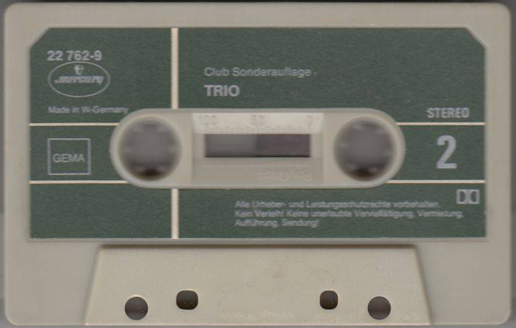 trio_deutschland_mc_bseite_club_sonderauflage.jpg trio_deutschland_mc_bseite_club_sonderauflage.jpg