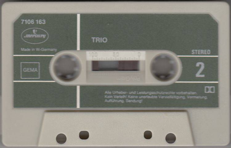 trio_deutschland_mc_bseite_auflage2.jpg trio_deutschland_mc_bseite_auflage2.jpg