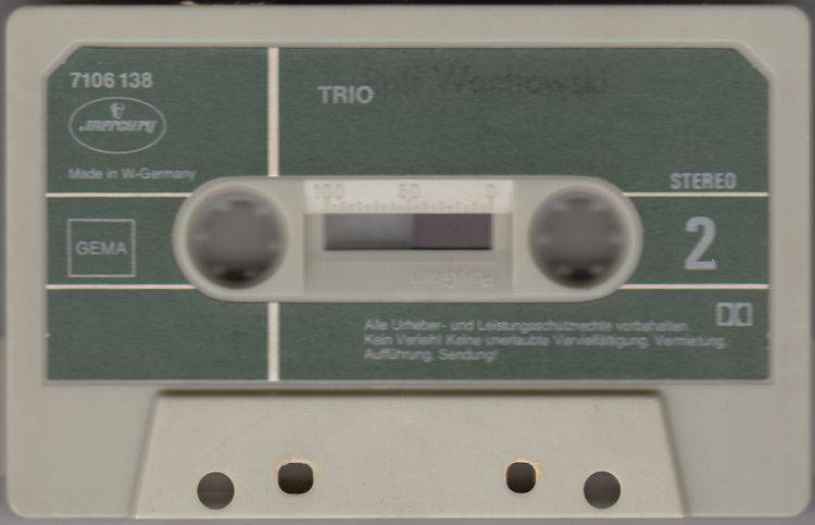 trio_deutschland_mc_bseite_auflage1.jpg trio_deutschland_mc_bseite_auflage1.jpg