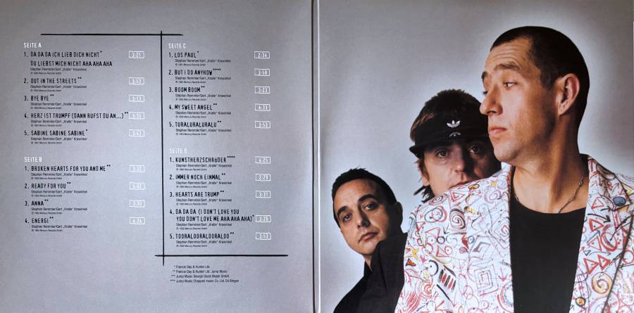 triologie_2lp_gatefold.jpg triologie_2lp_gatefold.jpg