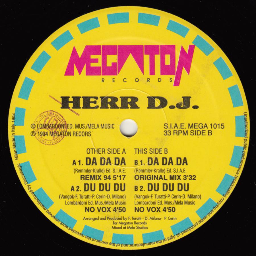 herr_dj_bseite.jpg herr_dj_bseite.jpg